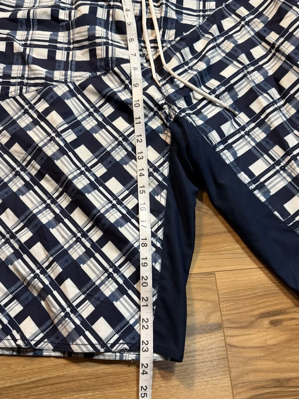 Reef white navy